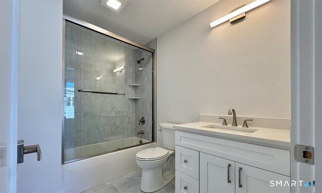 Building Photo - 25 Village Rd