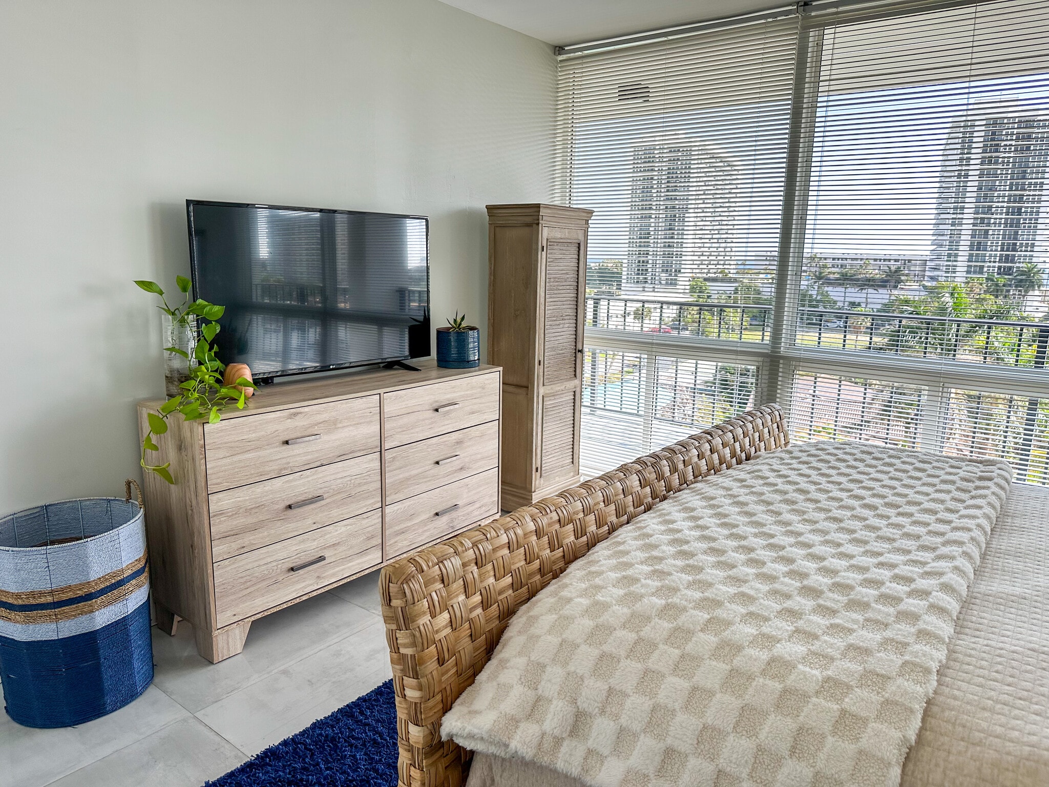 Guest Bedroom - 521 N Riverside Dr