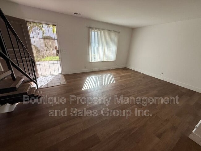 Building Photo - 11086 El Amarillo Ave