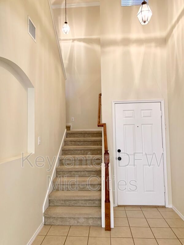 Building Photo - 2993 St Andrews Dr