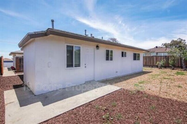 Building Photo - 3564 Ivy St
