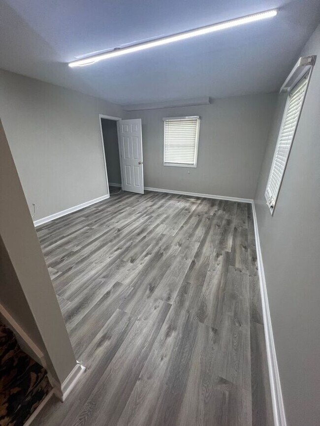 Building Photo - Charming 3-Bedroom, 2-Bath Home with Finished Basement in Snellville!