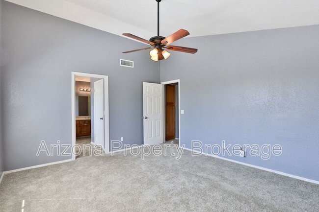 Building Photo - 1653 E Cindy St