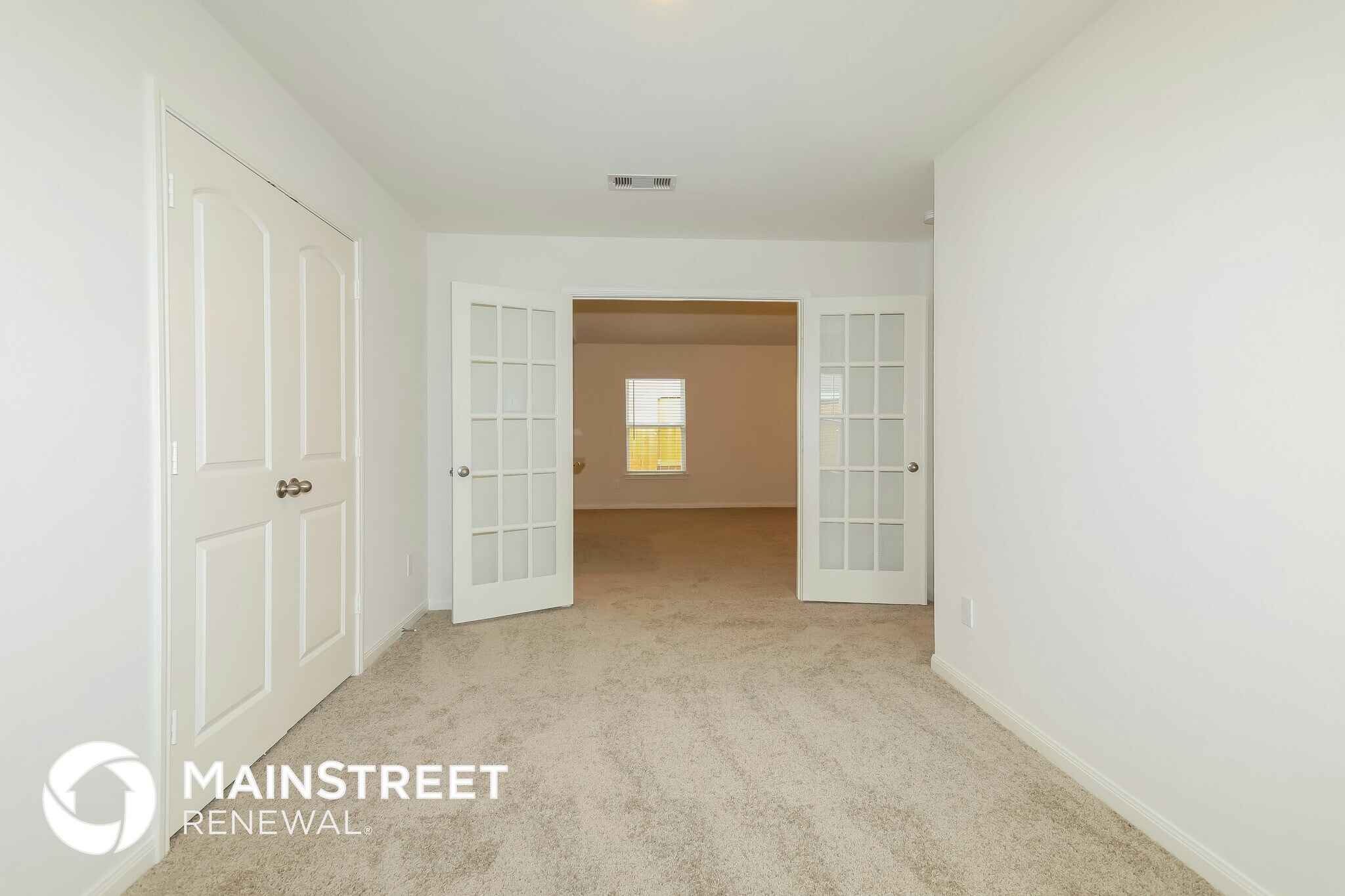 Building Photo - 26849 Steinbeck Dr