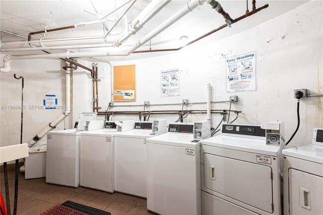 Building Photo - 6484 Indian Creek Dr