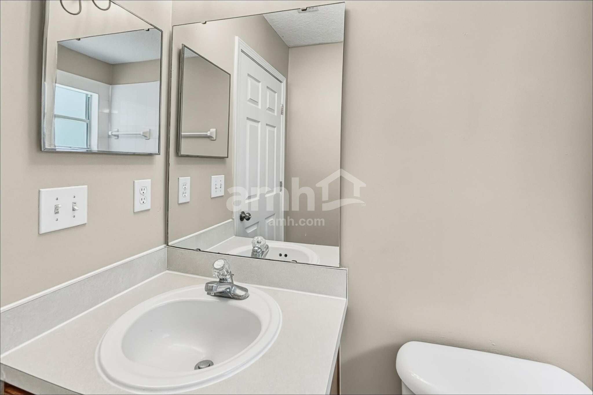 Building Photo - 14003 Golden Eagle Dr