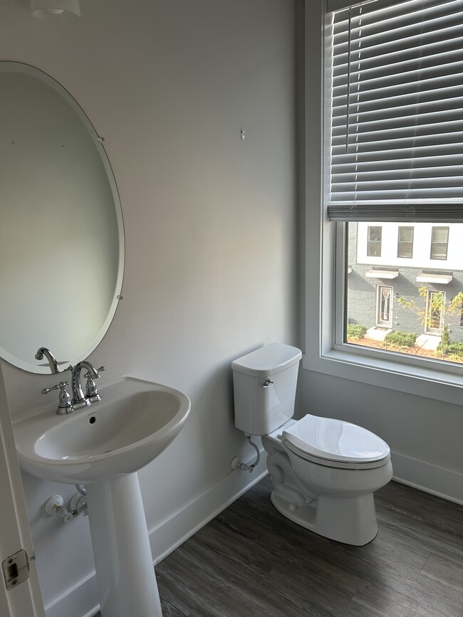 1/2 bath - 5329 Old Main St