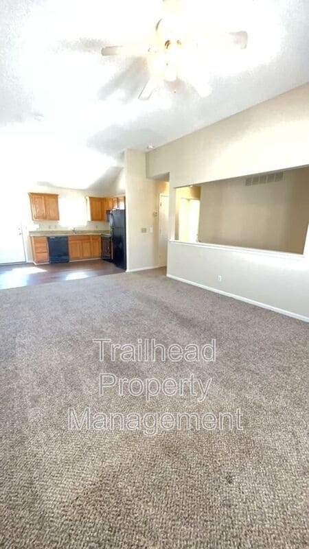 Building Photo - 18231 East 12th Terrace N