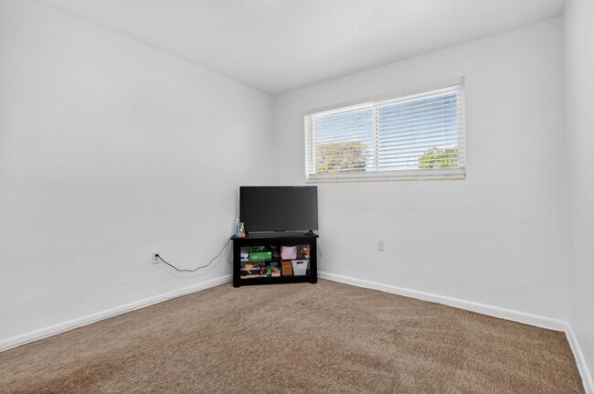 Building Photo - Stunning home for rent!