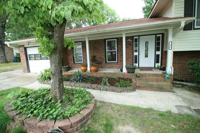 Building Photo - 246 Bayfield Loop