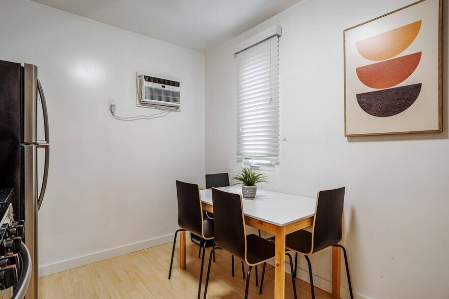 Building Photo - 1806 Washington Way