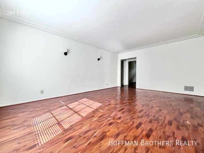Building Photo - 345 Hayworth Ave