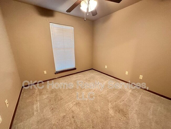 Building Photo - 13204 SW 2nd Terrace