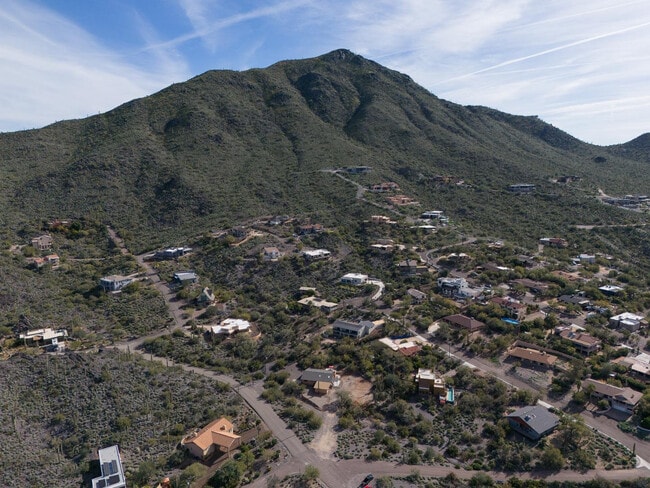 Building Photo - 36975 N Sunset Trail