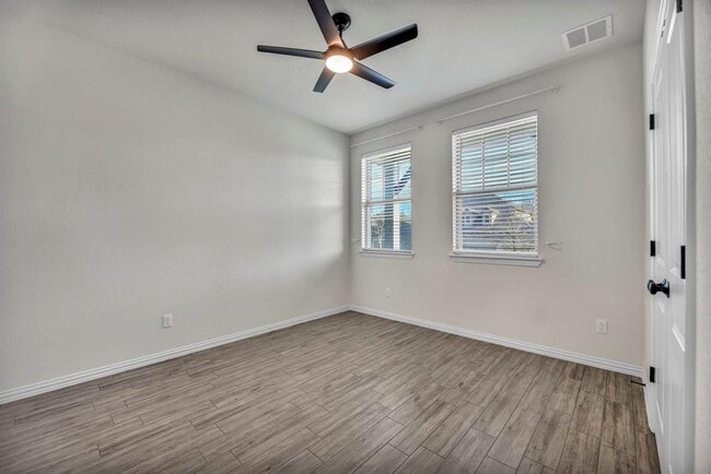 Building Photo - 132 Goshen Dr