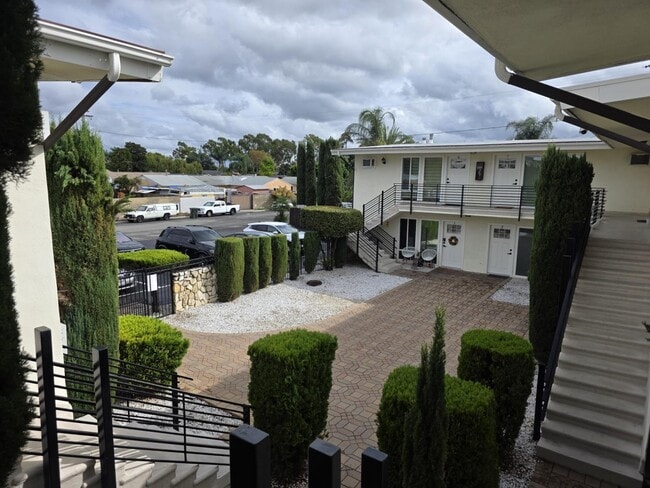 Building Photo - 12361 - 12365 El Rey Pl