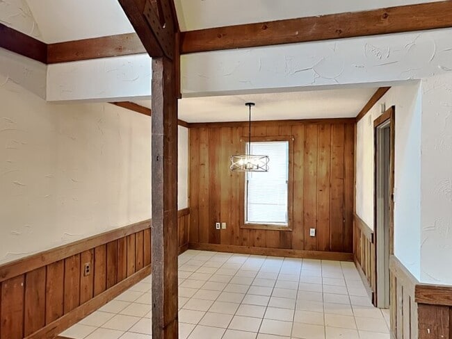 Building Photo - 5415 Stardust Dr