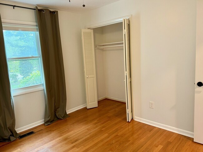 Secondary Bedroom closet - 6111 Northlakes Dr