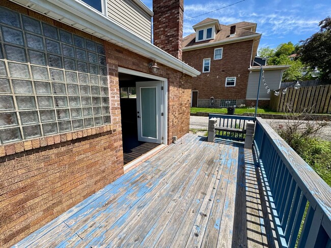 Building Photo - Open Concept 3 Bed 1.5 Bath in Swissville!