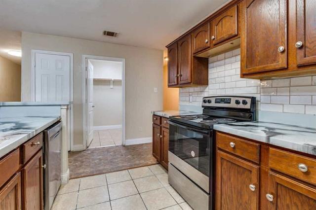 Building Photo - 2118 Augusta St