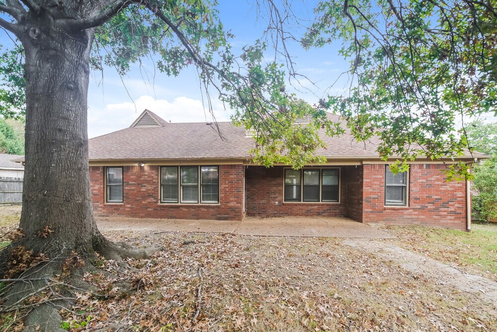 Building Photo - 1014 Cassabella Cove