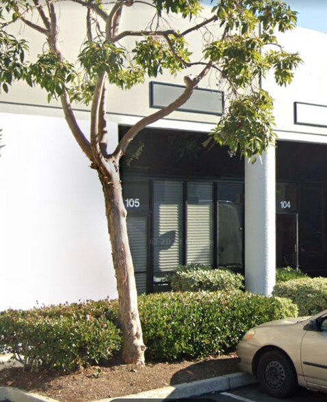 Building Photo - 3044 Industry St