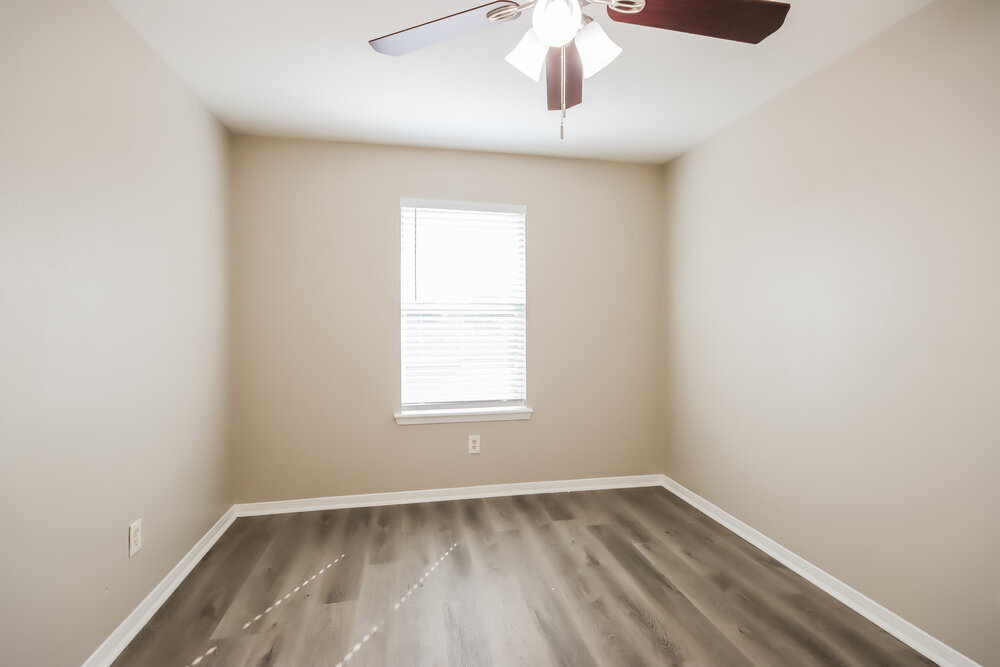 Building Photo - 1402 Baychester Ln