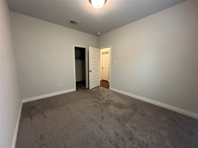 Building Photo - 16343 Silver Emperor St