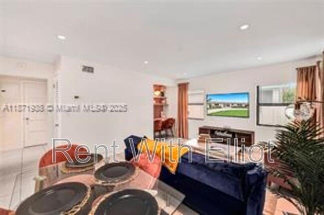 Building Photo - 1704 Rodman St