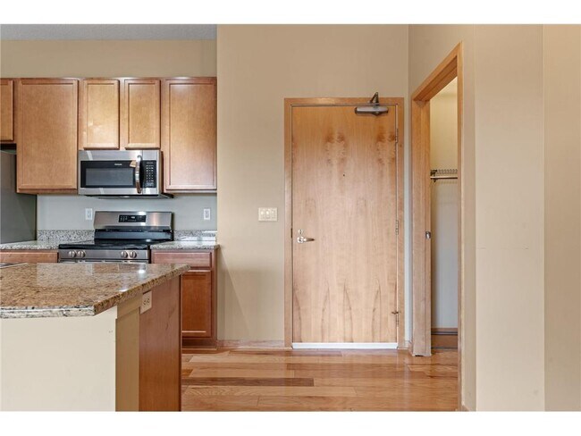 Building Photo - 4525 Park Commons Dr
