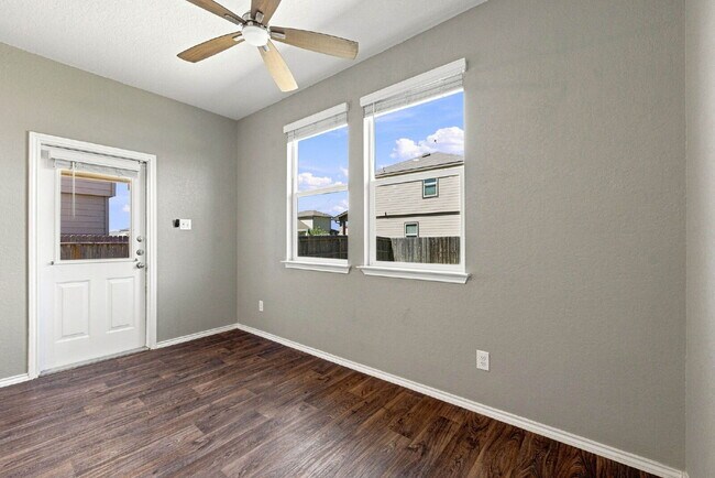 Building Photo - 3319 Angus Crossing