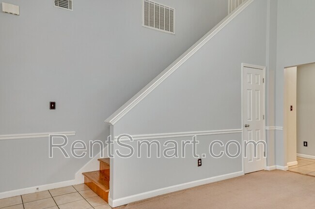 Building Photo - 324 Hornhead Dr
