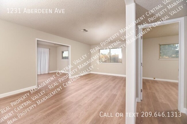 Building Photo - North Stockton 4 Bedroom 2 Bath Single Sto...