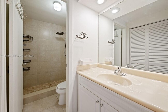 Building Photo - 1017 NW 124th Ave