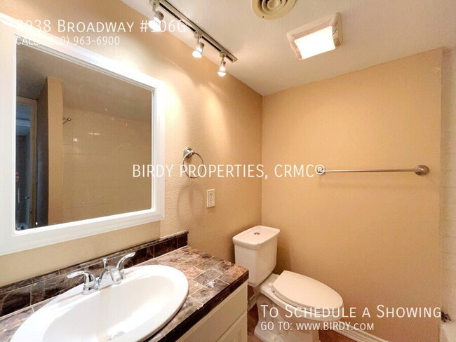 Building Photo - "Charming 2-Bed, 2-Bath Condo in Prime San...