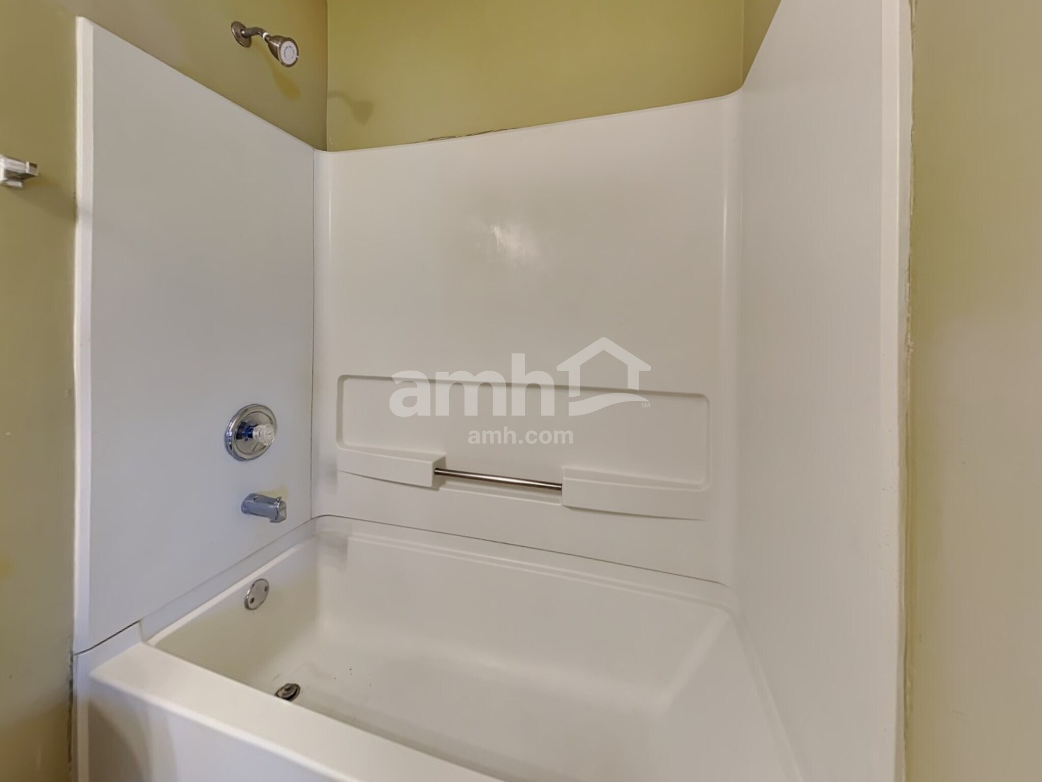 Building Photo - 599 Whispering Pines Pl