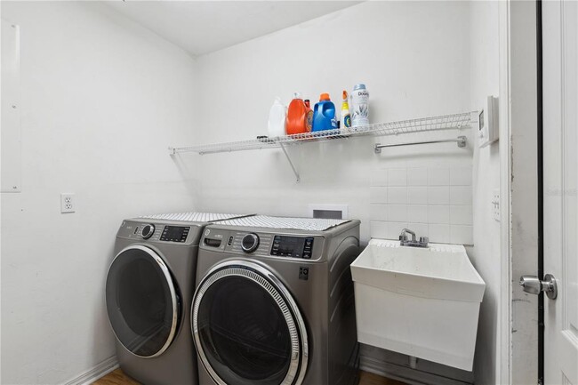 Building Photo - 3506 NW 63rd Pl