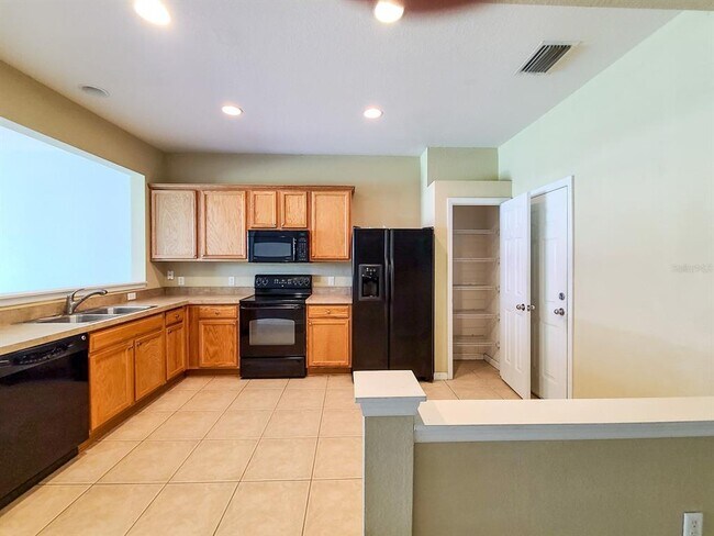 Building Photo - 4148 SW 51st Cir