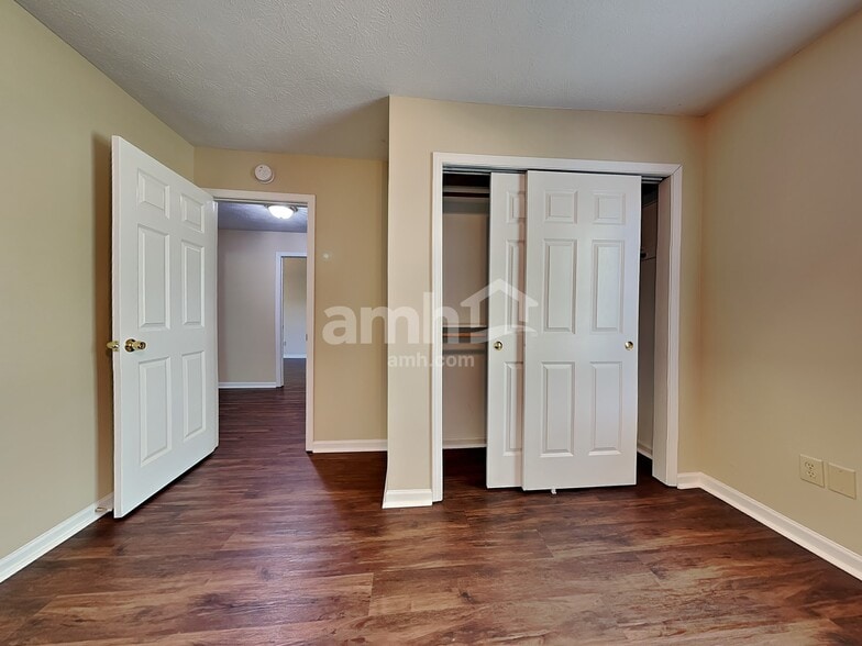 Building Photo - 10875 Cannonade Ct