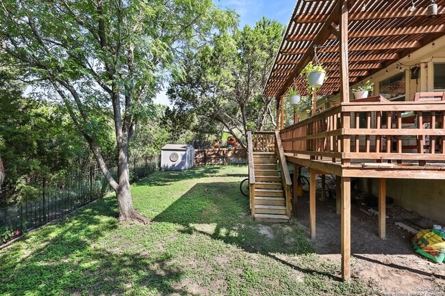 Building Photo - 10903 Wilson Oaks Dr