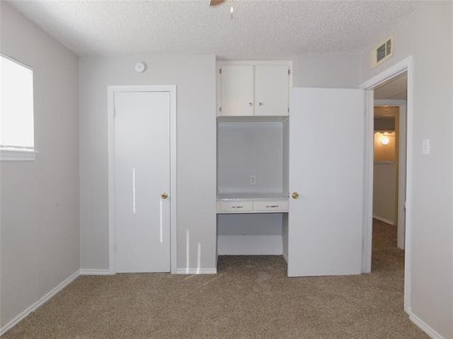 Building Photo - 401 Betchan Dr