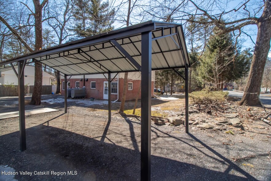 Building Photo - 39 Tannery Brook Rd