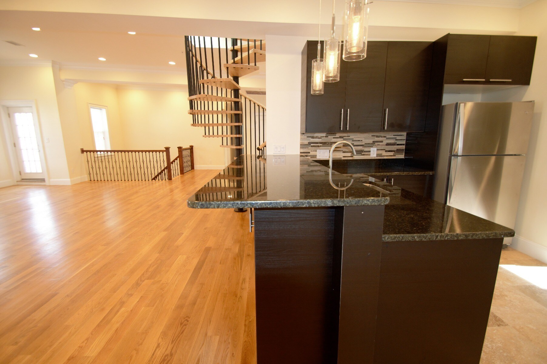 Building Photo - 74 Browne St