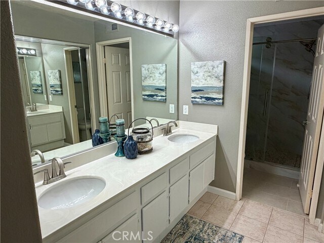 Building Photo - 30 El Cencerro