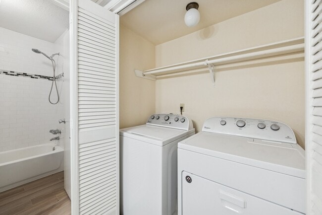 Building Photo - 5005 Georgi Ln