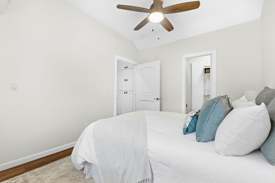 Building Photo - 3136 Grape St