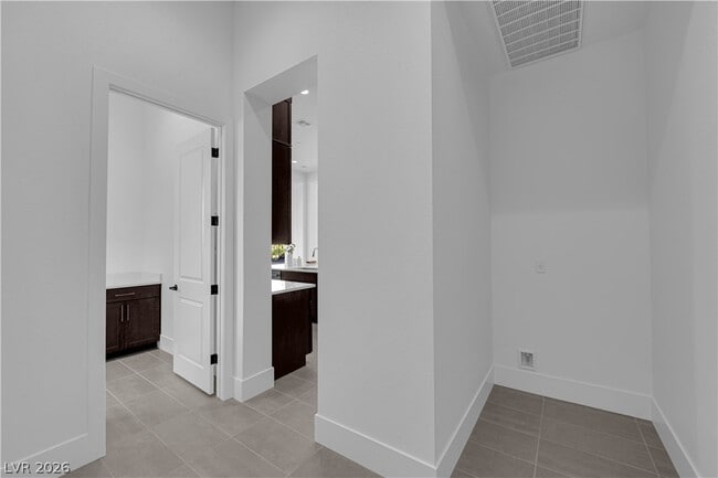 Building Photo - 4792 Outlook Peak St