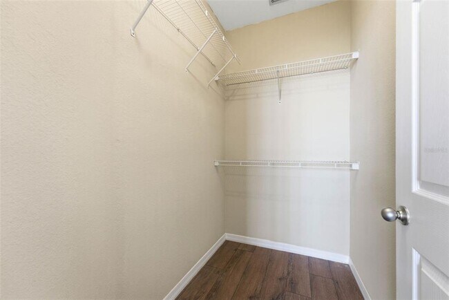 Building Photo - 8103 Lillies Way