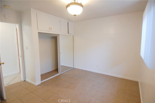 Building Photo - 166 Avenida Miramar