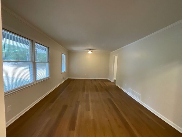 Building Photo - 3691 Idle Creek Dr